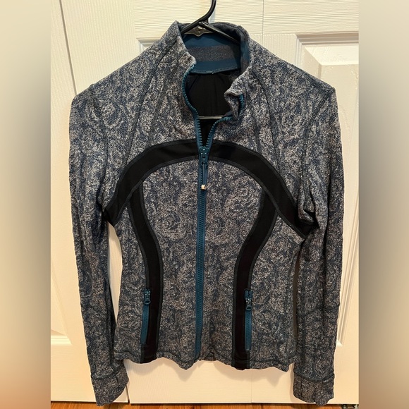 Lululemon zip up - Picture 2 of 2